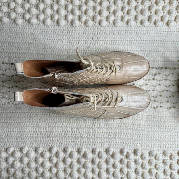 ANTHROPOLOGIE Women's 41 US 10 Stompy Platform Lace Up Boot Cream Alligator - Picture 6 of 16